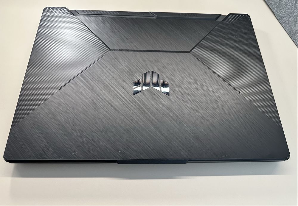 Laptop Gaming ASUS TUF F15 FX506HC