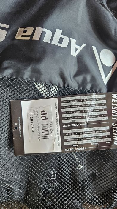 Нов дамски неопрен Aqua Sphere Pursuit V3, Yamamoto 38, M/L, 4/2 мм