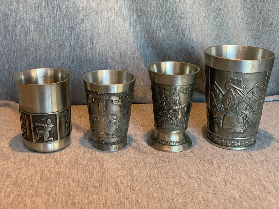 старинни калаени чаши