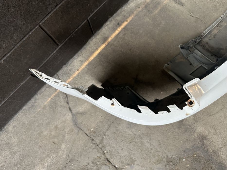 Задний бампер AUDI RS3