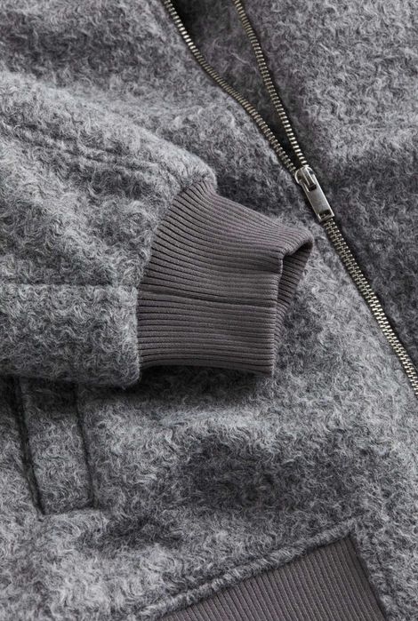 Чисто ново Яке H&M