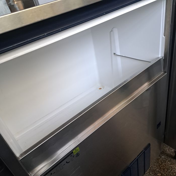 Ледогенератор трошен лед BREMA 140кг