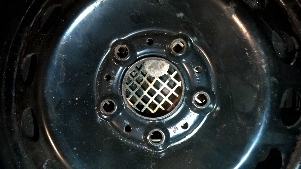 Set Roti jante auto cauciucuri 225 60 R17 hyundai originale