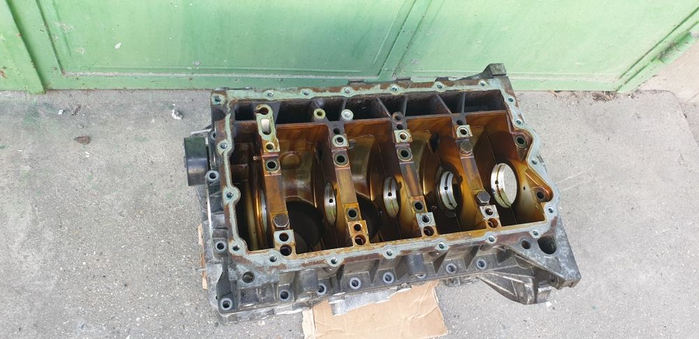 BMW 116I  Е87 Блок