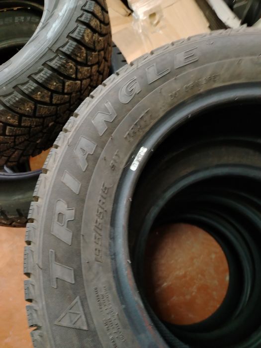 Продам зимние шины новые