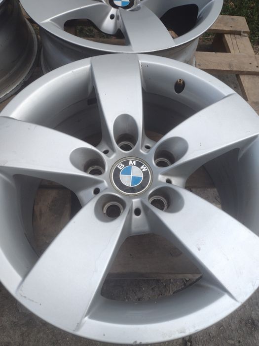 Топ състояние 16-5х120 ЕТ20 7j BMW E60..E61
