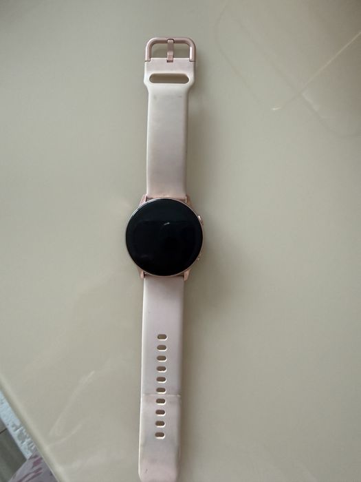 Продам часы самсунг вотч