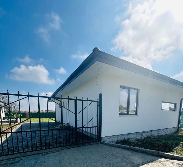 Продава се Къща в с. Малко Кадиево, Област Стара Загора - 100 кв.м за 1090 €/кв.м - Снимка #15