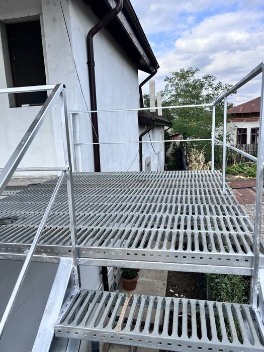 vindem scari zincate