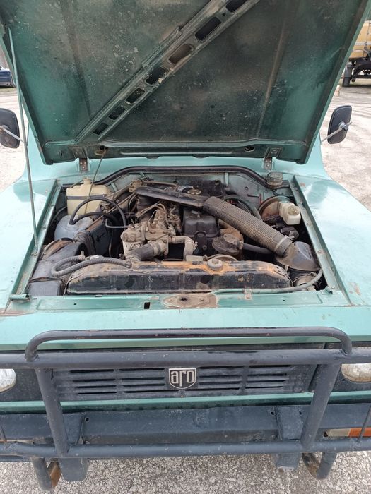 ARO cu motor de Brașov