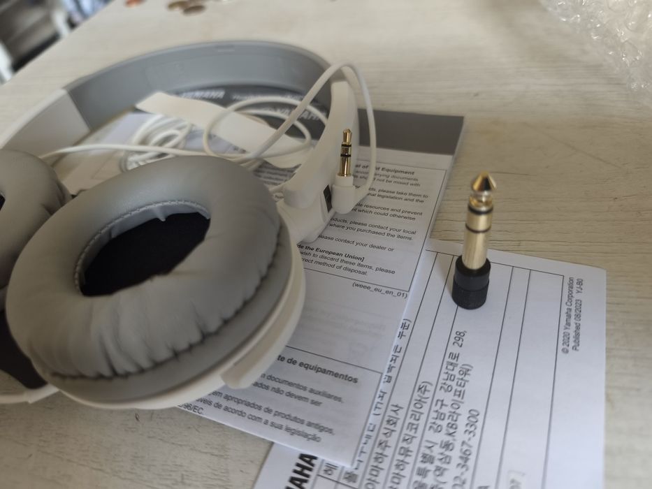 Продавам нови слушалки YAMAHA HPH-100WH