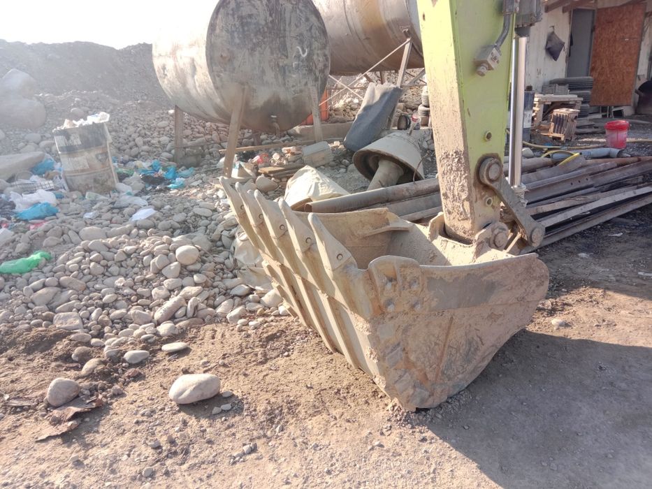 Ekskavatr Zoomlion Ze215G