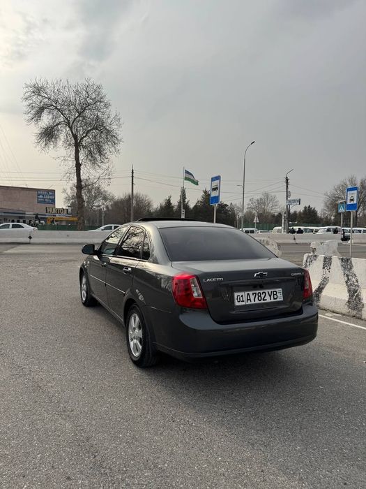 Chevrolet gentra 2017