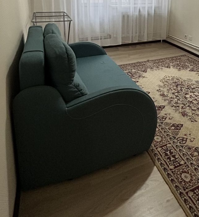 Продам диван раскладной б/у