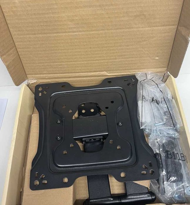 ТВ стойка LOGIK LFMM16 Full Motion TV Bracket 43 Inches