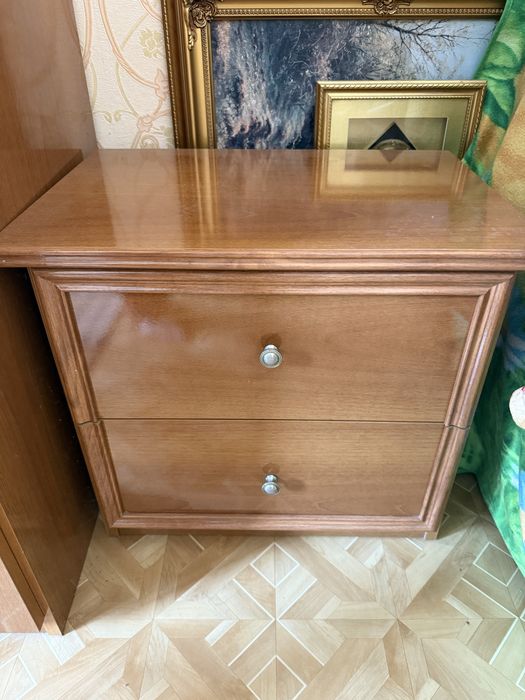 Продам спальный гарнитур