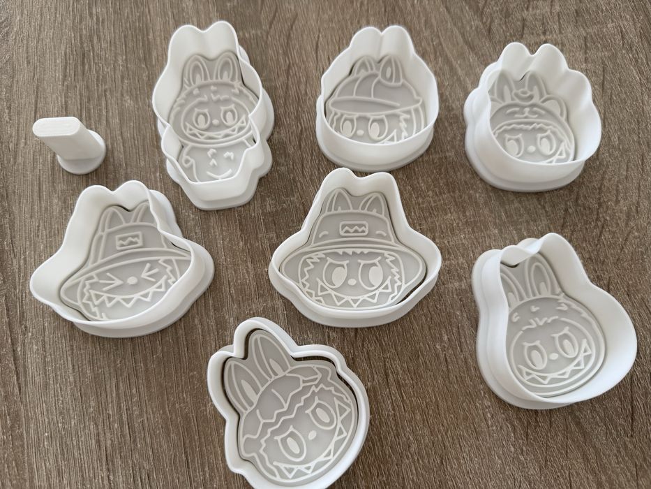 Форми за бисквити Лабубу labubu/zimomo