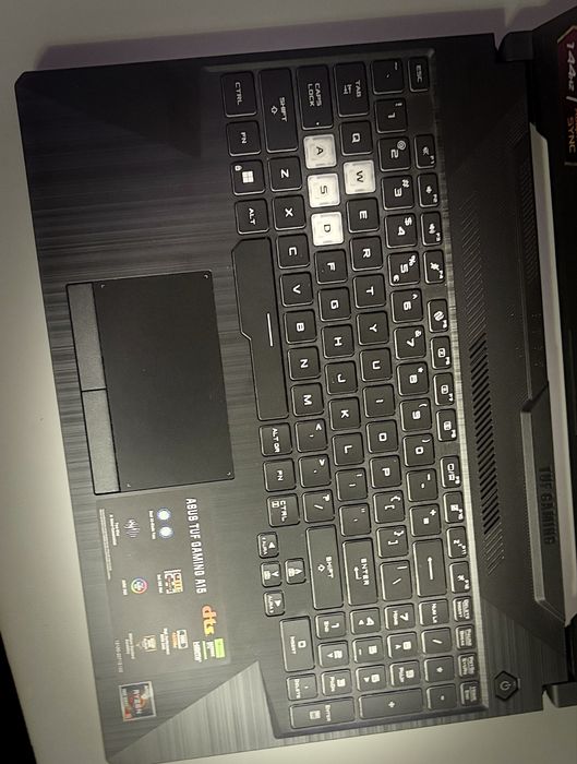 Laptop Gaming ASUS TUF A15 Ryzen 5 7535HS/RTX 2050 4GB/16GB RAM.