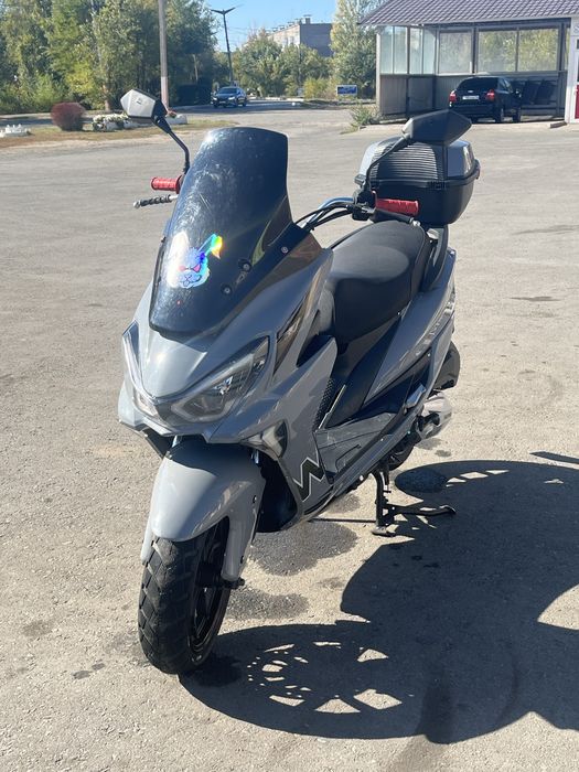 Продам скутер макси 150 куб