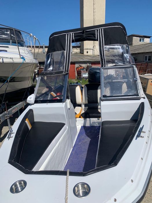 Vand barca Bayliner Capri motor Yamaha 60cp 4T