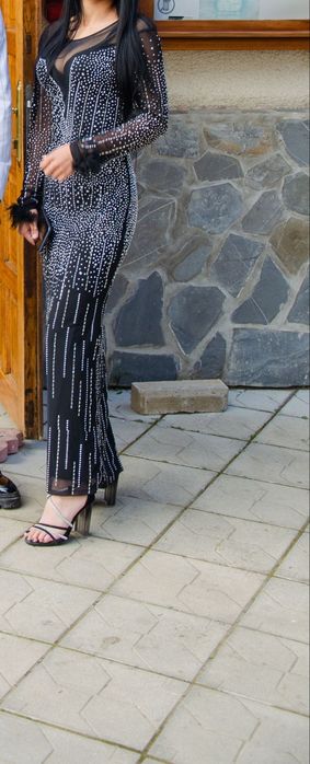 Vand rochie marimea xs