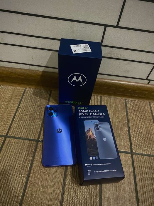 Motorola g13- запазен