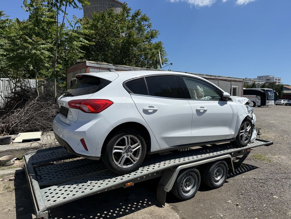 FORD Focus 2020 — imagine 3