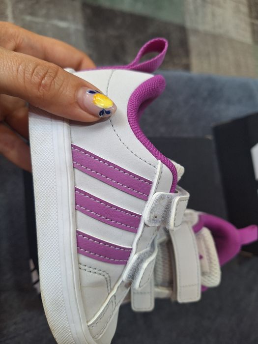 Детски маратонки адидас размер 23