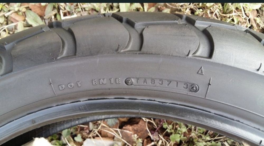 O bucată 130/4.00 80 R18 Bridgestone Mitas