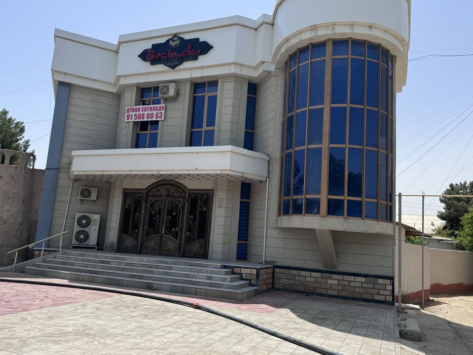 Сдаётся в ареду здания арентир авир или на против Болажон парк