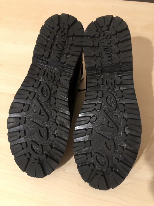 Мъжки обувки от естествена кожа с топла подплата номер 42, цват черен.