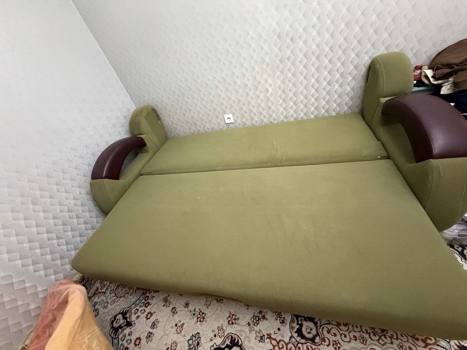 Диваны распродаю