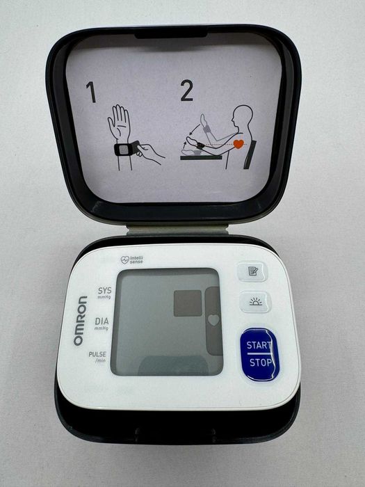Tensiometru de incheietura, Omron RS4