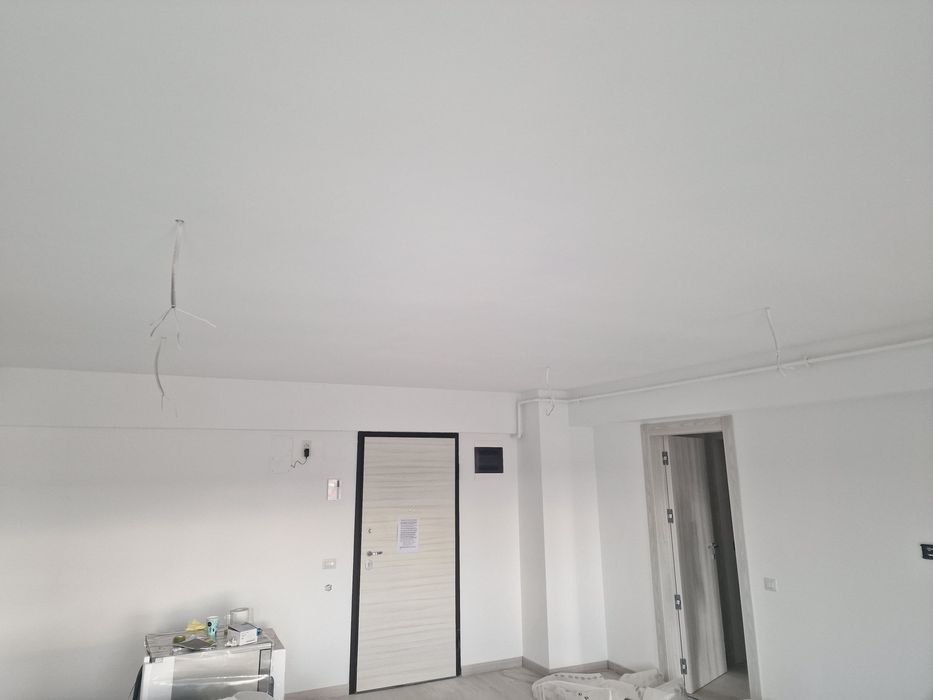 Amenajări interioare/renovări/sanitare/electrice