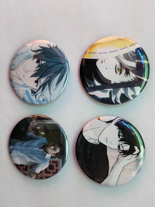 продам значки 32/58мм