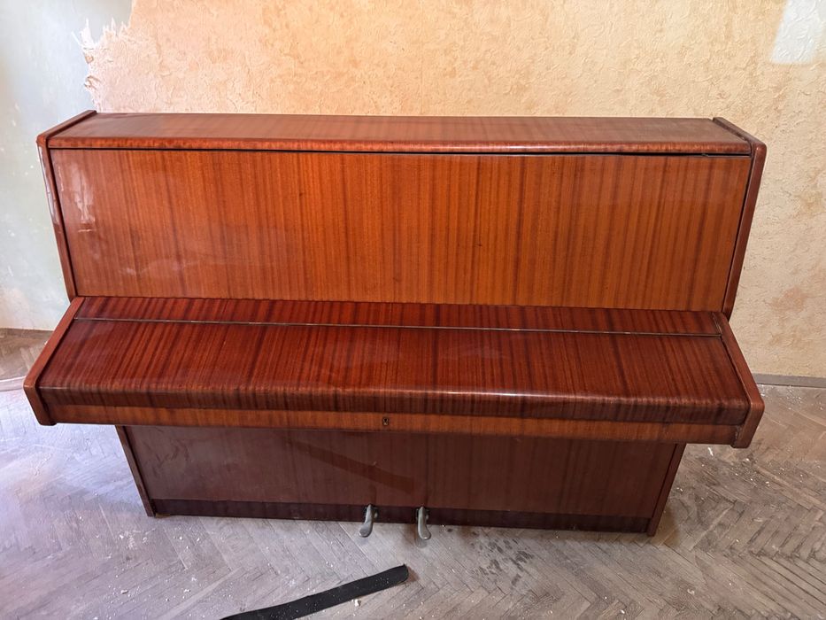 Немско пиано GEYER