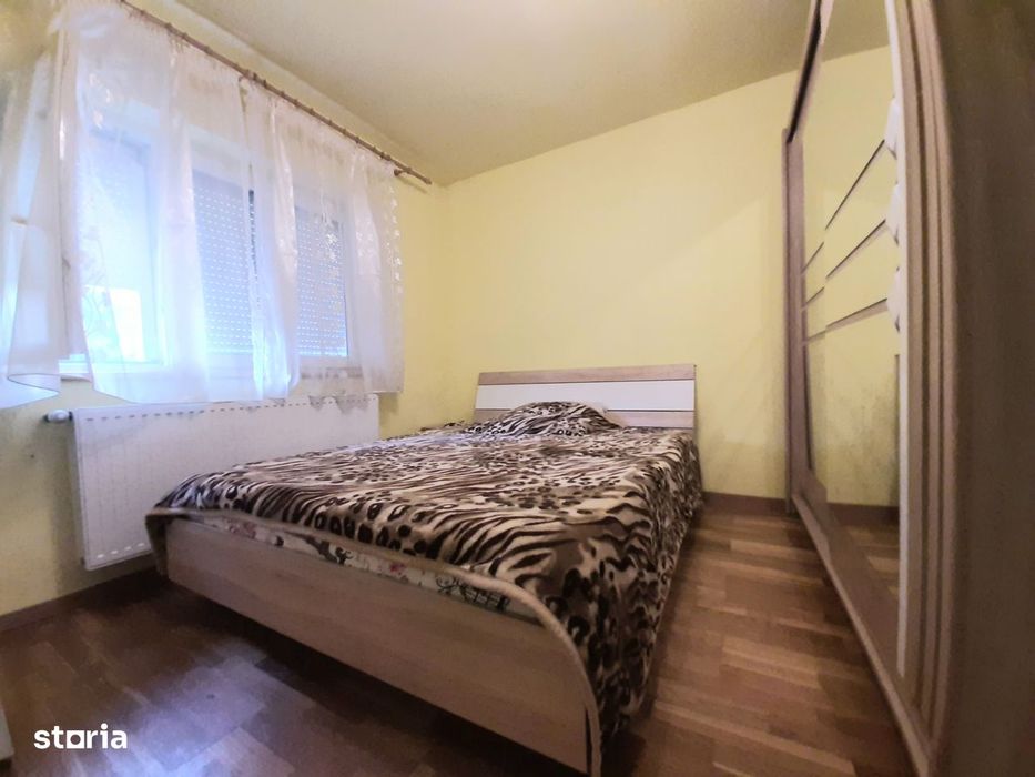 Vand apartament 3 camere PARTER, bloc caramida, Micro 16, Satu Mare