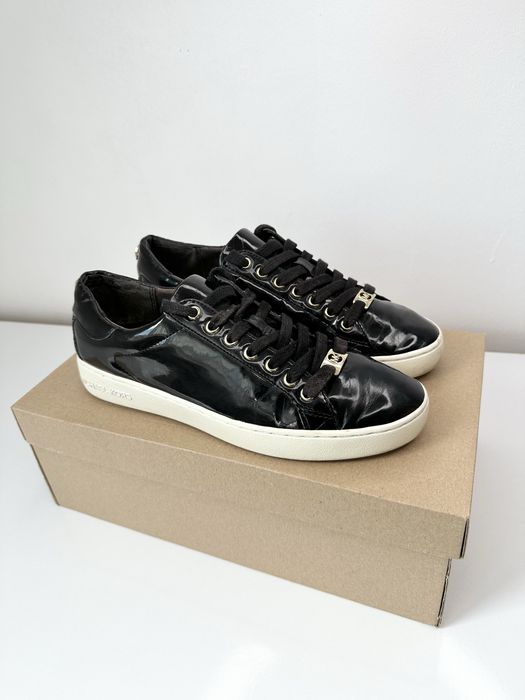 MICHAEL  Kors  Дамски Обувки (40)