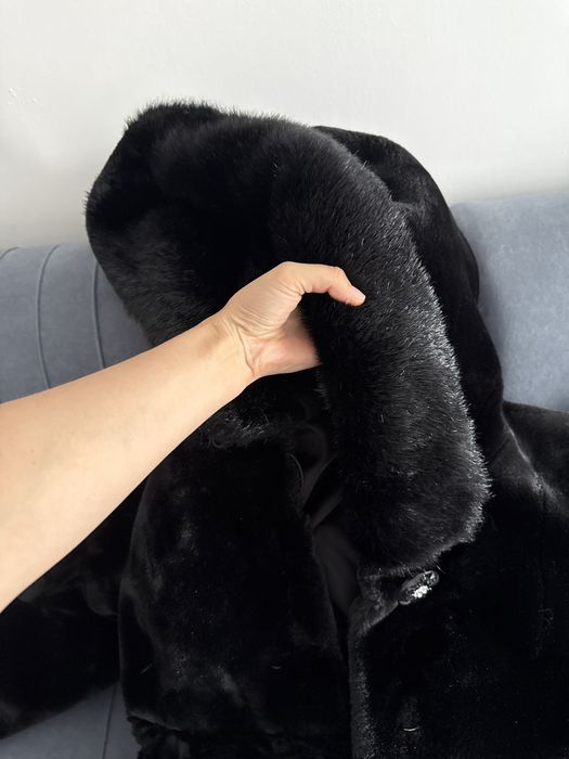 Продам ШУБУ(искусственный мех)