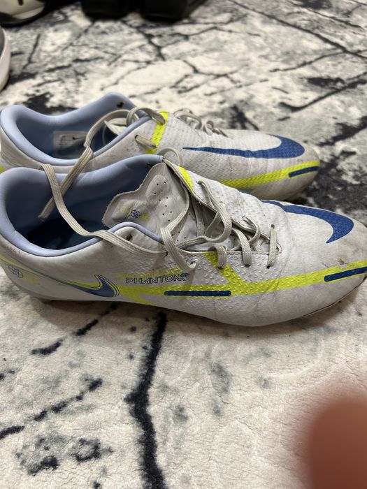 Футболи обувки - калеври