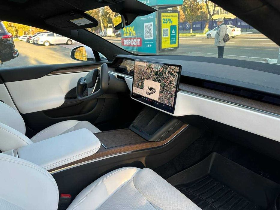 Продается Tesla model S