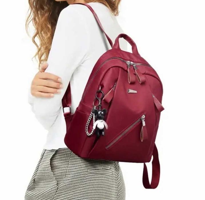 Нова текстилна дамска раница с висулка