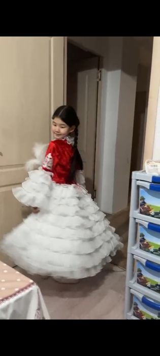 Ноцианальный платье. Қазақша көйлек.