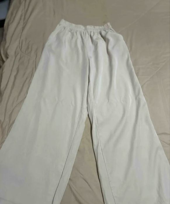 Продается костюм двойка нарядный