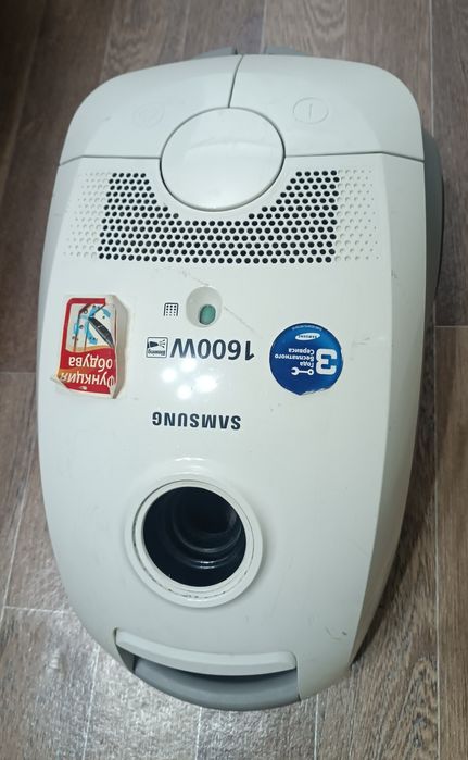 Продается пылесос Samsung 1600w