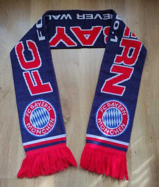 Bayern Munchen , Eintracht Frankfurt , Stuttgart - шал