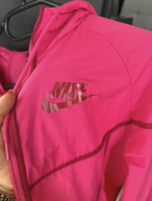 Geaca nike subtire
