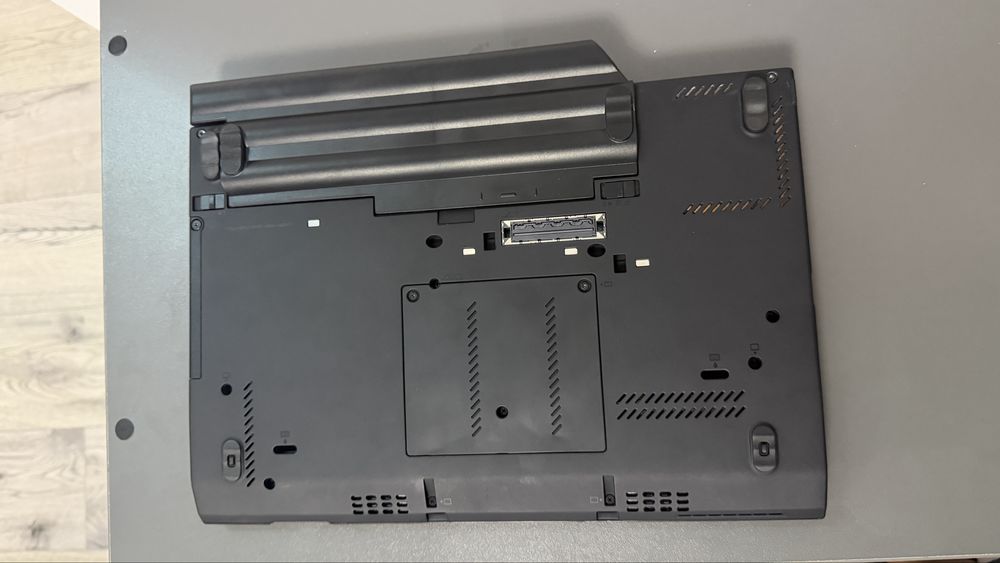 Se vinde lenovo x230