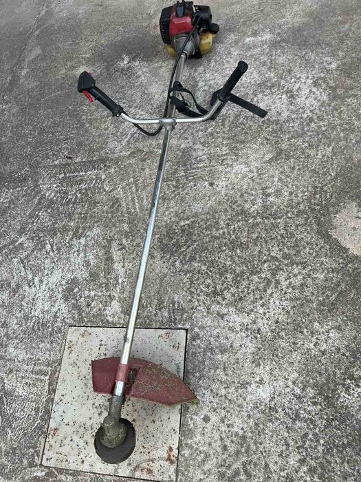 Малък бензинов тример за трева Райдер