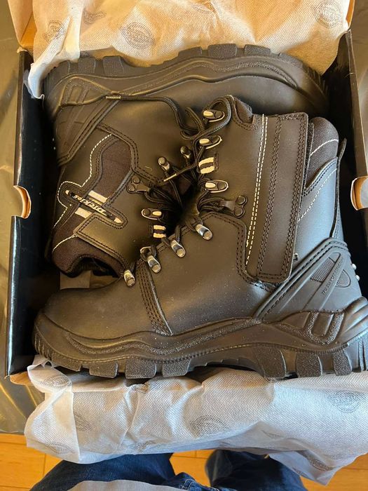 НОВО Предпазни обувки DICKIES QUEBEC Черни 45